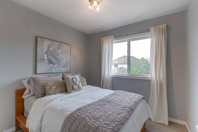 3353 Wild Cherry Lane, House semidetached with 3 bedrooms, 2 bathrooms and 3 parking in Mississauga ON | Image 7