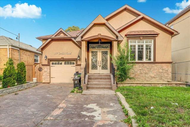 117 Canlish Rd, House detached with 4 bedrooms, 3 bathrooms and 4 parking in Toronto ON | Image 1