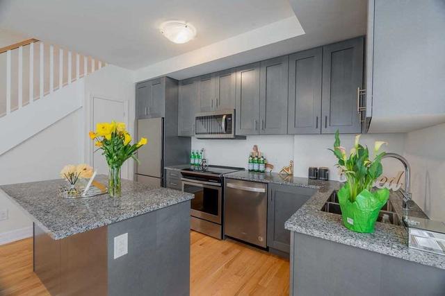 617 - 1190 Cawthra Rd, Townhouse with 3 bedrooms, 3 bathrooms and 2 parking in Mississauga ON | Image 5