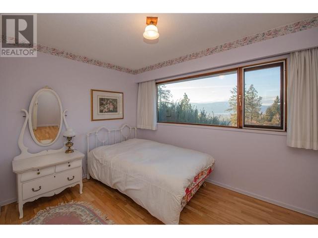 3975 Todd Road, House detached with 4 bedrooms, 2 bathrooms and 10 parking in Kelowna BC | Image 24