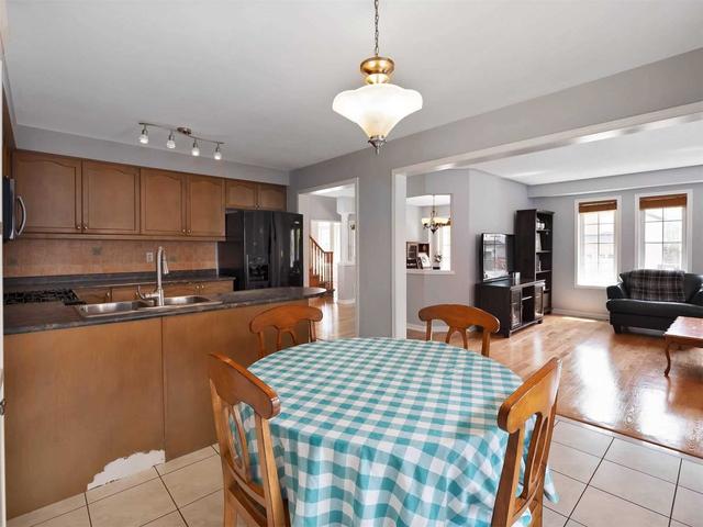 12 Vanier St, House detached with 4 bedrooms, 4 bathrooms and 4 parking in Whitby ON | Image 28
