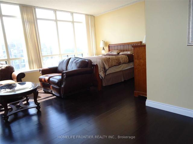 2401 - 7 Bishop Ave, Condo with 2 bedrooms, 3 bathrooms and 1 parking in Toronto ON | Image 6