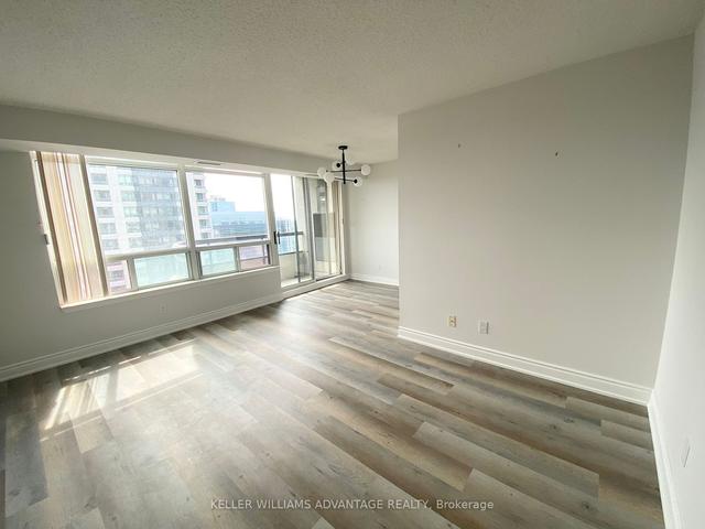 2707 - 33 Empress Ave, Condo with 1 bedrooms, 1 bathrooms and 1 parking in Toronto ON | Image 3