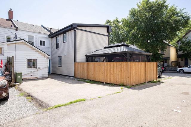 375 Macnab Street N, House attached with 3 bedrooms, 1 bathrooms and 1 parking in Hamilton ON | Image 39