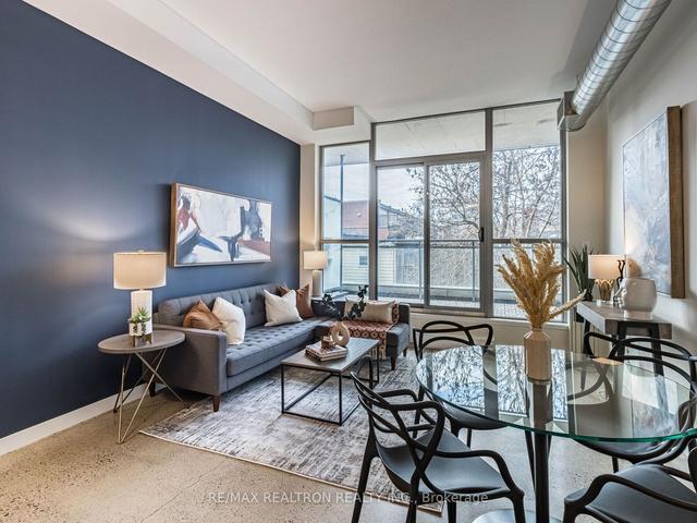 207 - 510 King St E, Condo with 1 bedrooms, 1 bathrooms and 0 parking in Toronto ON | Image 2