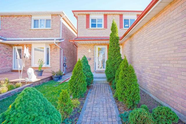 89 Cabernet Circ, House detached with 3 bedrooms, 2 bathrooms and 3 parking in Toronto ON | Image 34