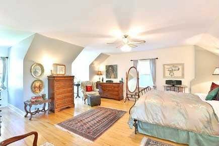 18 Brule Gdns, House detached with 4 bedrooms, 3 bathrooms and 2 parking in Toronto ON | Image 11