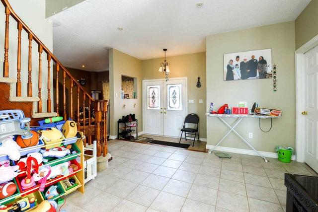 393 Mapleton Ave, House detached with 3 bedrooms, 4 bathrooms and 8 parking in Barrie ON | Image 34