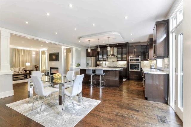 425 Rebecca St, House detached with 4 bedrooms, 5 bathrooms and 9 parking in Oakville ON | Image 6