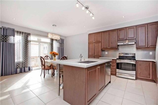 99 Hua Du Ave, House detached with 4 bedrooms, 7 bathrooms and 4 parking in Markham ON | Image 6