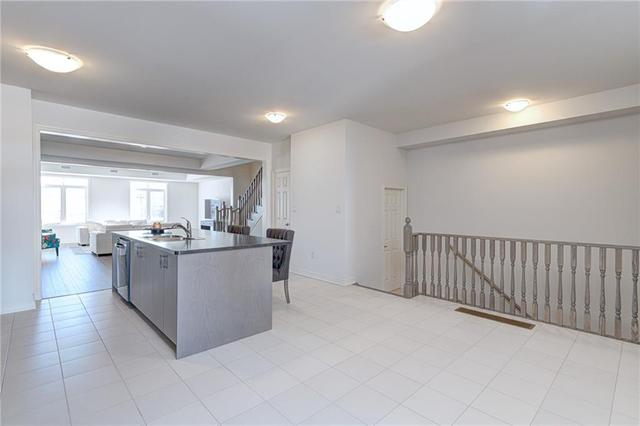 th61 - 178 Lane Street, House attached with 4 bedrooms, 3 bathrooms and 1 parking in Oakville ON | Image 9