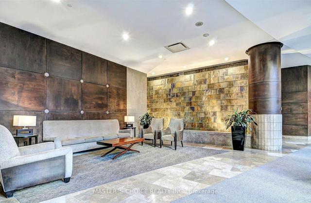 1228 - 15 Northtown Way, Condo with 2 bedrooms, 2 bathrooms and 1 parking in Toronto ON | Image 8