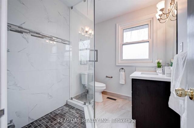 188 Acton Ave, House detached with 3 bedrooms, 2 bathrooms and 3 parking in Toronto ON | Image 4