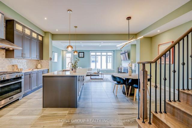 68 Neuchatel Ave, House semidetached with 5 bedrooms, 4 bathrooms and 4 parking in Vaughan ON | Image 20