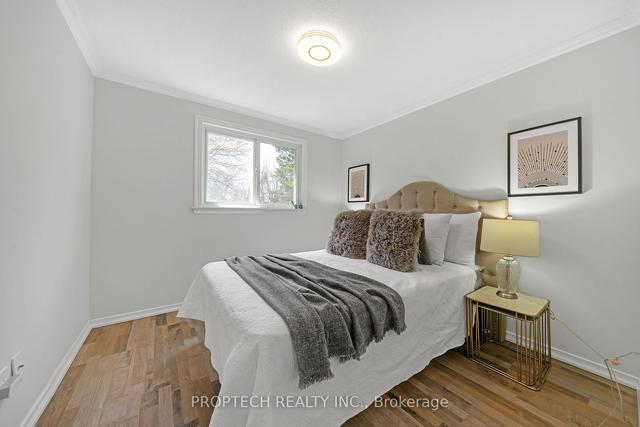24 Brightway Cres, House detached with 3 bedrooms, 3 bathrooms and 6 parking in Richmond Hill ON | Image 10
