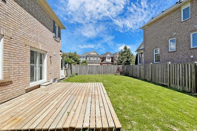 601 Sandiford Dr, House detached with 3 bedrooms, 4 bathrooms and 5 parking in Whitchurch Stouffville ON | Image 29