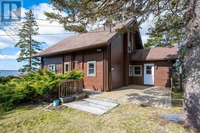 208 East Jeddore Road, House detached with 2 bedrooms, 1 bathrooms and null parking in Halifax NS | Image 4