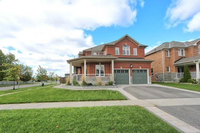 100 Meadowglade Rd, House detached with 4 bedrooms, 3 bathrooms and 3 parking in Clarington ON | Image 2