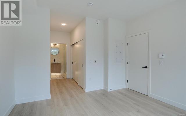 208 - 1301 Hillside Ave, Condo with 2 bedrooms, 2 bathrooms and 1 parking in Victoria BC | Image 19