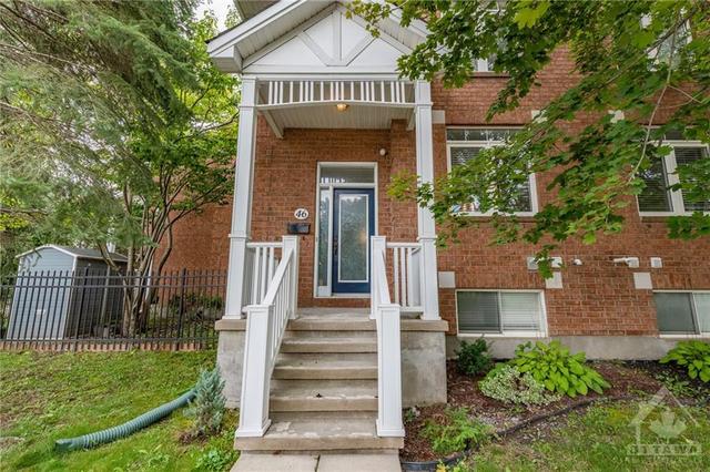 46 Colchester Square, Townhouse with 3 bedrooms, 3 bathrooms and 4 parking in Ottawa ON | Card Image