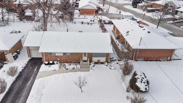 18 Suburban Dr, House detached with 3 bedrooms, 1 bathrooms and 3 parking in Mississauga ON | Image 26