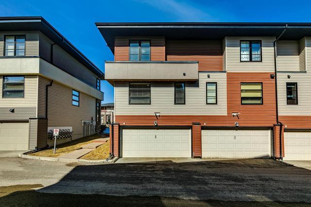 35 Aspen Hills Green Sw, Home with 2 bedrooms, 2 bathrooms and 2 parking in Calgary AB | Image 35