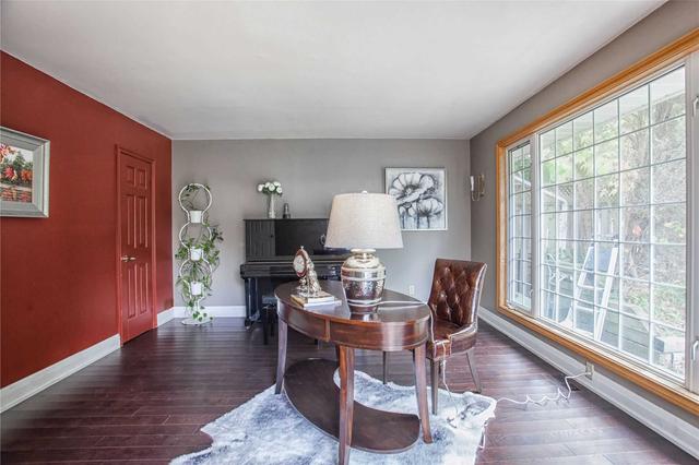 27 Tristan Cres, House detached with 4 bedrooms, 4 bathrooms and 4 parking in Toronto ON | Image 7