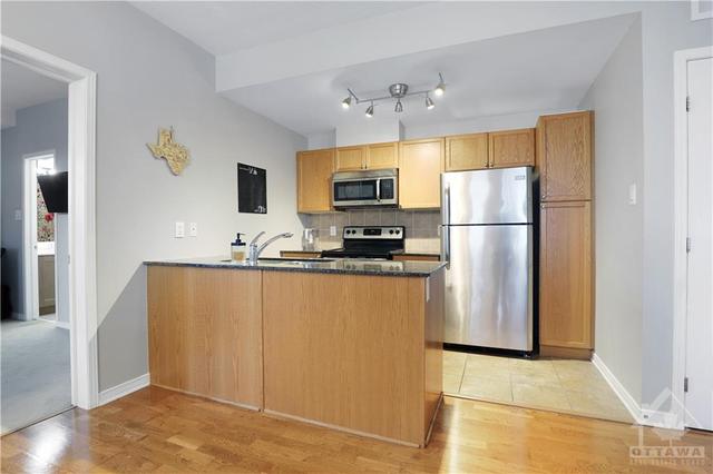 g - 240 Meilleur Private, Condo with 2 bedrooms, 2 bathrooms and 1 parking in Ottawa ON | Image 10