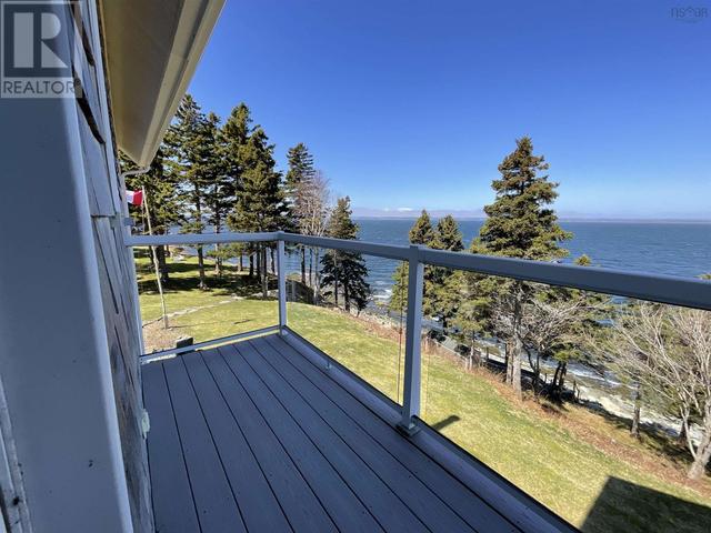 6950 Highway16, House detached with 3 bedrooms, 2 bathrooms and null parking in Guysborough NS | Image 28
