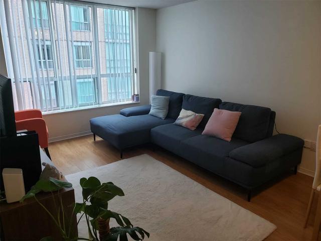 707 - 29 Pemberton Ave, Condo with 1 bedrooms, 1 bathrooms and 1 parking in Toronto ON | Image 2