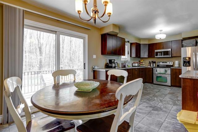 2037 Henderson Line, House detached with 3 bedrooms, 2 bathrooms and 6 parking in Otonabee South Monaghan ON | Image 25