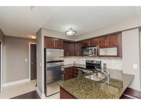 708 - 55 De Boers Dr, Condo with 1 bedrooms, 1 bathrooms and 1 parking in Toronto ON | Image 2