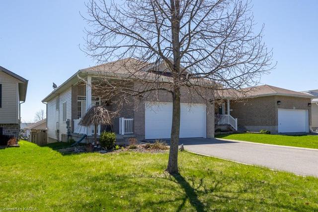 122 Islandview Drive, House detached with 4 bedrooms, 2 bathrooms and null parking in Loyalist ON | Image 12