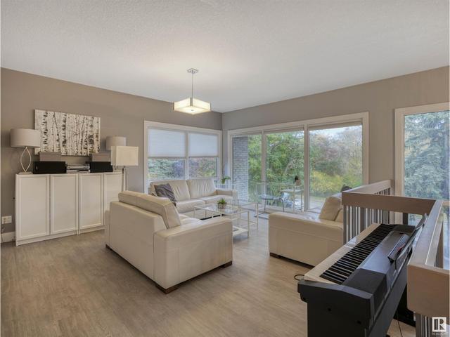 84 Valleyview Cr Nw, House detached with 6 bedrooms, 3 bathrooms and null parking in Edmonton AB | Image 7