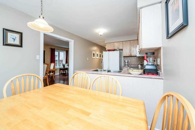 45 Ravenscliffe Crt, House detached with 3 bedrooms, 4 bathrooms and 4 parking in Brampton ON | Image 8