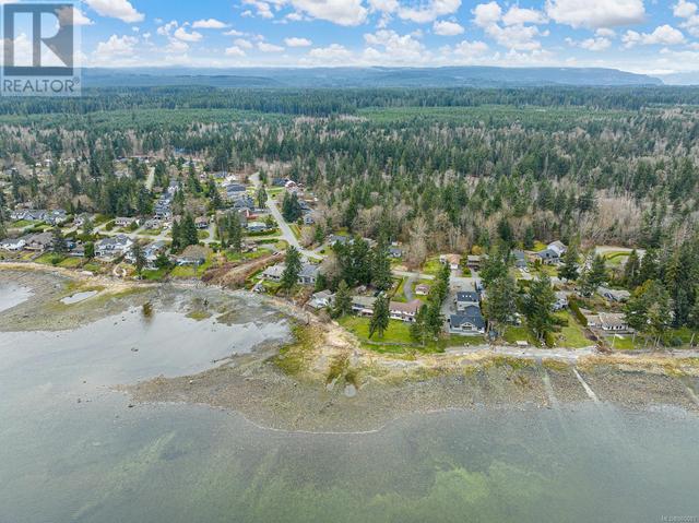 224 Spindrift Rd, House detached with 2 bedrooms, 3 bathrooms and 6 parking in Comox Valley A BC | Image 52