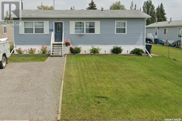349 Hawkes Street, House other with 3 bedrooms, 1 bathrooms and null parking in Balgonie SK | Image 2