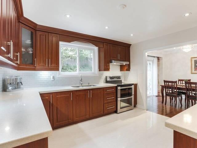 30 Shippigan Cres, House detached with 3 bedrooms, 4 bathrooms and 3 parking in Toronto ON | Image 8