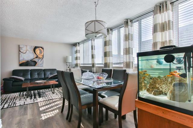 1009 - 3590 Kaneff Cres, Condo with 2 bedrooms, 2 bathrooms and 2 parking in Mississauga ON | Image 5