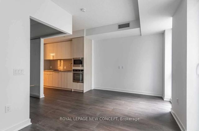 303 - 115 Blue Jays Way, Condo with 1 bedrooms, 1 bathrooms and 0 parking in Toronto ON | Image 3