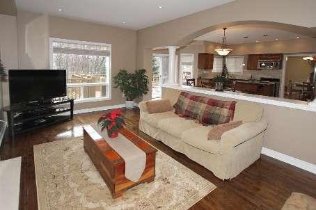 2305 Abbott Cres, House detached with 4 bedrooms, 4 bathrooms and 4 parking in Pickering ON | Image 9