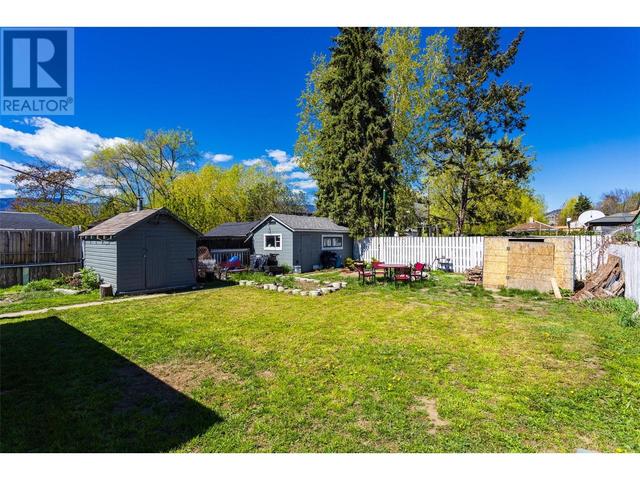 878 Cadder Avenue, House detached with 3 bedrooms, 1 bathrooms and 5 parking in Kelowna BC | Image 25