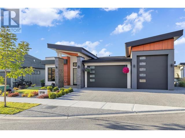 1710 Fawn Run Court, House detached with 5 bedrooms, 3 bathrooms and 6 parking in Kelowna BC | Image 3