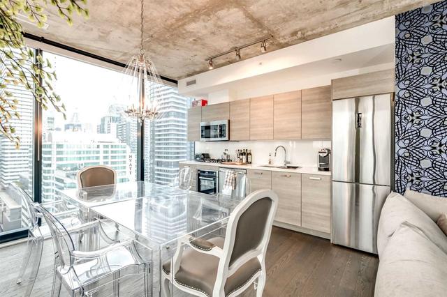 2006 - 11 Charlotte St, Condo with 2 bedrooms, 1 bathrooms and 1 parking in Toronto ON | Image 17