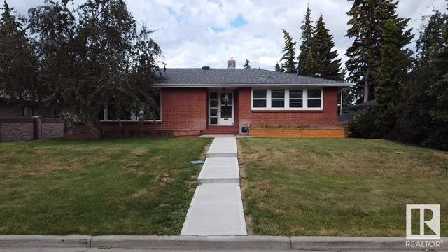 13 Riverside Cr Nw, House detached with 6 bedrooms, 1 bathrooms and null parking in Edmonton AB | Card Image