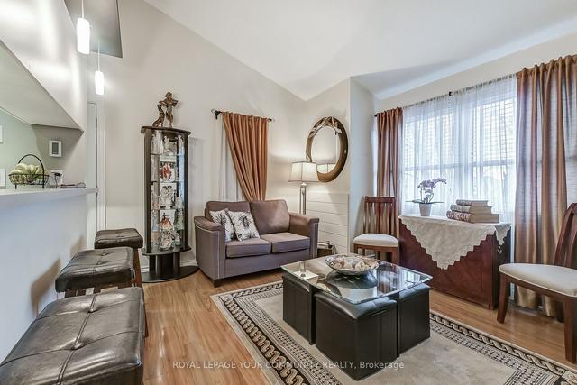 233 - 65 Bristol Rd E, Townhouse with 1 bedrooms, 1 bathrooms and 1 parking in Mississauga ON | Image 2