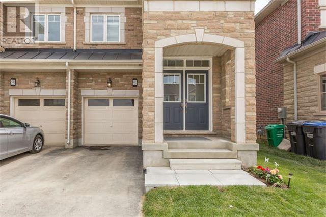 589 Remembrance Rd, House semidetached with 4 bedrooms, 4 bathrooms and 2 parking in Brampton ON | Image 2