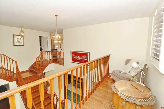 25 Eden Ave, House detached with 4 bedrooms, 4 bathrooms and 2 parking in Markham ON | Image 8