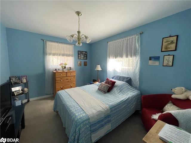 803551 Grey Road 40 Road, House detached with 3 bedrooms, 2 bathrooms and 10 parking in Chatsworth ON | Image 5