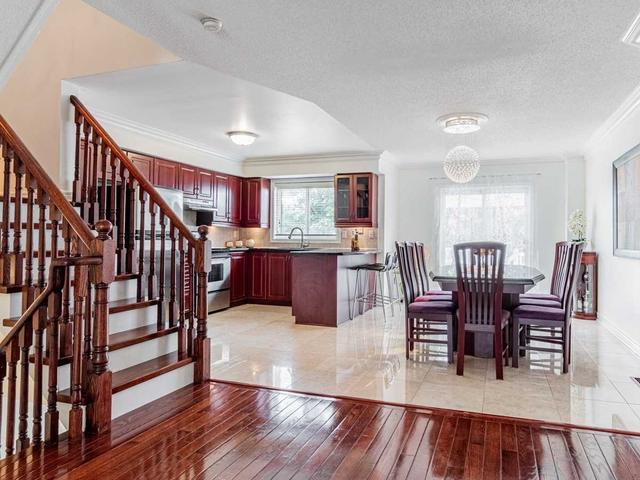 29 Andrika Crt, House attached with 3 bedrooms, 3 bathrooms and 5 parking in Mississauga ON | Image 27